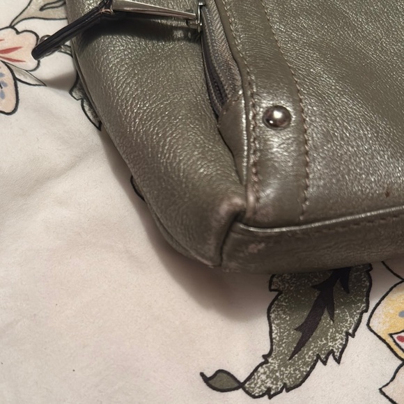 Metallic pewter /Silver Leather Crossbody Bag - Tignanello - Picture 3 of 7